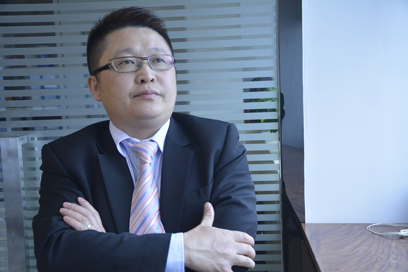 漆強化工總經理張文 漆強化工總經理張文