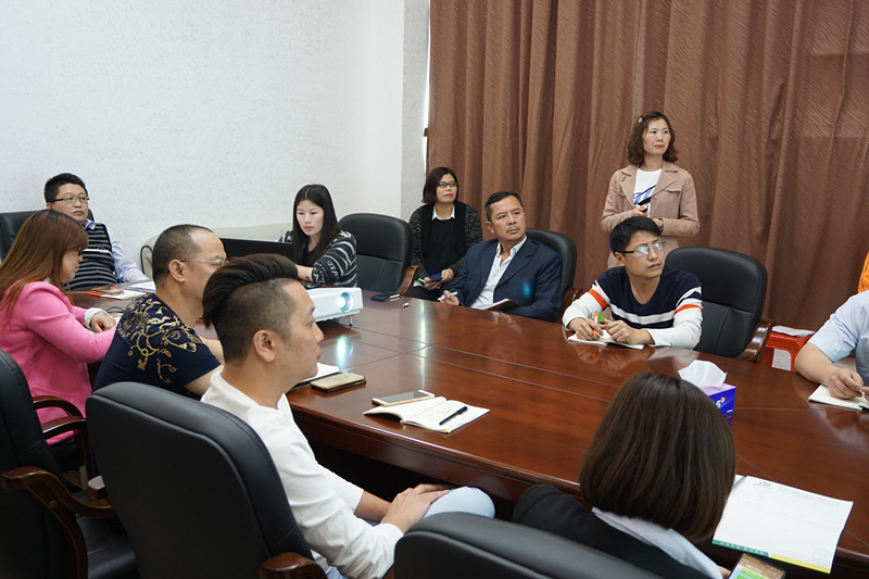 漆強(qiáng)化工家具漆廠家召開2017年第一季度工作總結(jié) 漆強(qiáng)化工家具漆廠家召開2017年第一季度工作總結(jié)