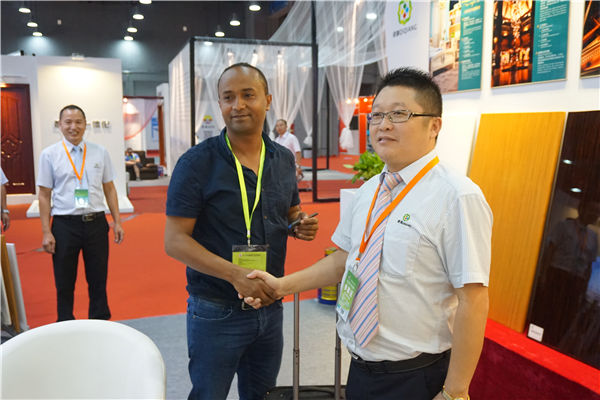 漆強漆遠銷海外